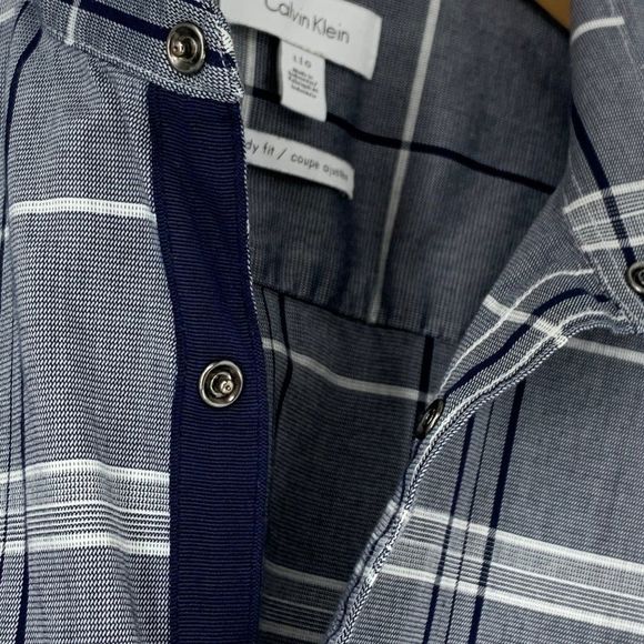 Mens Calvin Klein Plaid Body Fit Shirt Large Navy Snap Closure 3744 EUC Stretch - Picture 5 of 10